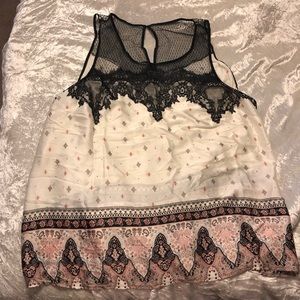 Maurice’s sleeveless top